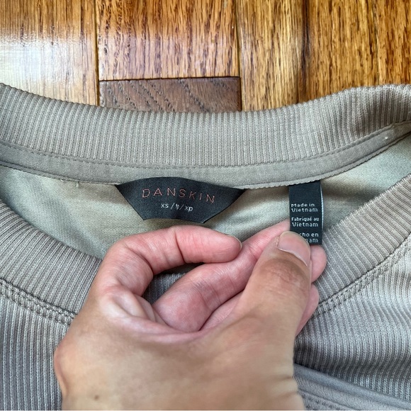 Danskin XS Beige Workout Lounge Set with Crew Neck Sweatshirt & Leggings - Picture 2 of 4